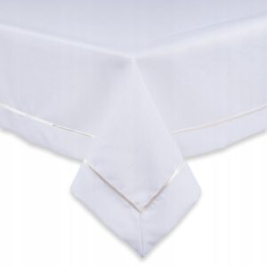 Biały obrus z białą lamówką